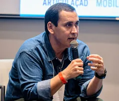 "BRASIL CONTRA OS PRIVILÉGIOS", DIZ SECRETÁRIO DE COMUNICAÇÃO DO PT APÓS LULA VETAR SUPERSALÁRIOS
