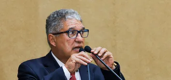 ROSEMBERG DIZ QUE CORONEL 'COMETEU UM GRANDE ERRO POLÍTICO' AO ROMPER COM BASE DE JERÔNIMO