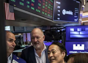 FUTUROS DE NY SOBEM E PETRÓLEO CAI APÓS TRUMP FALAR EM FIM DA GUERRA COM IRÃ EM BREVE