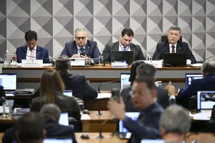 CPMI DO INSS REJEITA RELATÓRIO QUE PEDIA INDICIAMENTO DE 'LULINHA' E EX-MINISTROS DE LULA E BOLSONARO