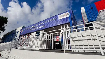 GOVERNADOR JERÔNIMO RODRIGUES ENTREGA ESCOLA REFORMADA E NOVO CSU NO BAIRRO DE VALÉRIA, EM SALVADOR