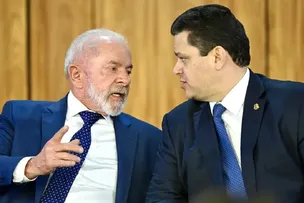 LULA E ACOLUMBRE DEVEM SE REUNIR NOS PRÓXIMOS DIAS PARA DEBATER CPI DO INSS
