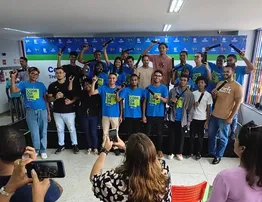 PREFEITURA CERTIFICA 60 JOVENS DA REGIÃO DO MANÉ DENDÊ EM PROGRAMA PIONEIRO DE TECNOLOGIA