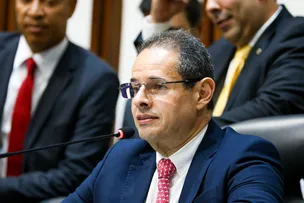 REAL TIME: DEPUTADO COMEMORA RESULTADO DA PESQUISA