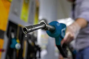 SETOR DE COMBUSTÍVEIS ALERTA PARA RISCO DE DESABASTECIMENTO E PEDE AÇÃO DO GOVERNO