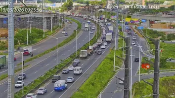 PROTESTO DE CAMINHONEIROS PROVOCA CONGESTIONAMENTO NA BR-324 EM SALVADOR