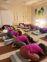 REVERBERE EXPERIENCE DO MÊS DA MULHER REUNIU PÚBLICO EM NOITE DE BEM-ESTAR E CONEXÃO COM YOGA E BRUNCH SAUDÁVEL