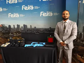 FEIRA DE SANTANA: DEPUTADO ENTREGA EQUIPAMENTOS PARA GCM