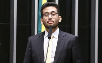 DEPUTADO DE SP DIZ QUE TRANSFERÊNCIA SIMBÓLICA DA CAPITAL PARA SALVADOR É "UM ESCÁRNIO"