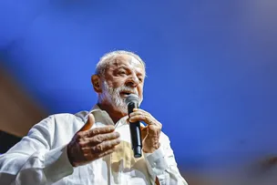 LULA REBATE FLÁVIO E COMPARA BOLSONARO A CARRO DESMANCHADO