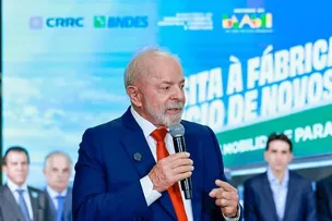 EM PRÉ-CAMPANHA, LULA DEFENDE PLANO ECONÔMICO PARA REDUZIR ENDIVIDAMENTO E CRITICA CONSUMO EXCESSIVO