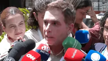 MÉDICO DESCARTA CIRURGIA PARA BOLSONARO, MAS NÃO PREVÊ ALTA DA UTI