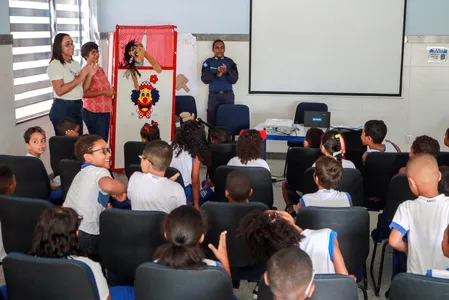 GUARDA CIVIL LEVA AÇÕES CONTRA BULLYING PARA ESCOLAS DA REDE MUNICIPAL DE SALVADOR