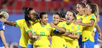 SELEÇÃO FEMININA ENCARA EUA EM AMISTOSO NO BRASIL
