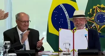 LULA PROMULGA ACORDO MERCOSUL–UNIÃO EUROPEIA, QUE ENTRA EM VIGOR NESTA SEXTA-FEIRA (1º)