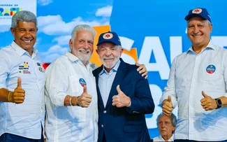 JAQUES WAGNER DIZ QUE LULA NÃO IRÁ DESISTIR DA REELEIÇÃO E DESCARTA RECUO DIANTE DE PESQUISAS