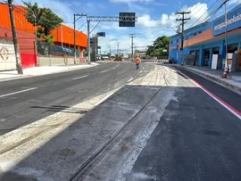 TRECHO DA AV. JEQUITÁIA É LIBERADO ANTES DO PRAZO EM SALVADOR