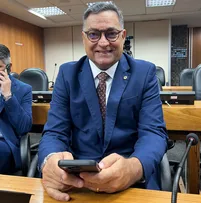 LUCIANO ARAUJO FILIA-SE AO AVANTE