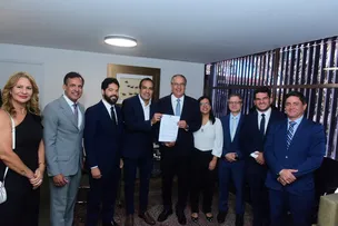 PREFEITURA E TRE-BA FIRMAM PARCERIA PARA AMPLIAR ACESSO DA POPULAÇÃO A SERVIÇOS ELEITORAIS