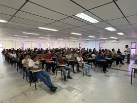 BYD RECEBE 400 NOVOS PROFISSIONAIS E SE APROXIMA DE 4 MIL EMPREGOS DIRETOS