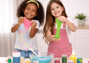 GRATUITO: SHOPPING PROMOVE OFICINA DE SLIME PARA O PÚBLICO INFANTIL NESTE SÁBADO (18)