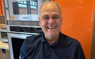 OSCAR SCHMIDT, MAIOR ÍDOLO DO BASQUETE BRASILEIRO, MORRE AOS 68 ANOS