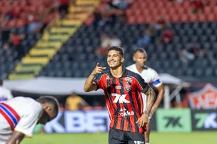 VITÓRIA BATE O PIAUÍ POR 3X1, ASSUME A LIDERANÇA E FICA PERTO DAS QUARTAS DA COPA DO NORDESTE