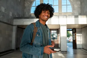 FACULDADE BAIANA DE DIREITO OFERECE BOLSAS INTEGRAIS EM PROGRAMA ÉTNICO-RACIAL PARA 2026.2