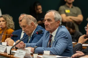 SETOR PRODUTIVO DEFENDE APROFUNDAMENTO TÉCNICO SOBRE REDUÇÃO DA JORNADA DE TRABALHO EM AUDIÊNCIA DA CÂMARA