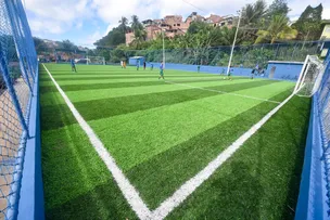 SALVADOR INAUGURA NOVA ARENA ESPORTIVA EM CAJAZEIRAS APÓS INVESTIMENTO DE R$ 1,2 MILHÃO