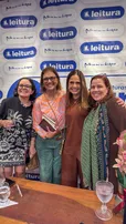 FABIANE MAIMONE MOVIMENTA SESSÕES DE AUTÓGRAFOS COM LIVRO ENTRE OS MAIS VENDIDOS DO PAÍS