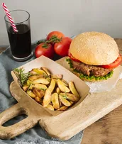 HAMBÚRGUER E BATATA FRITA: COMBO VILÃO OU ESTÁ LIBERADO?