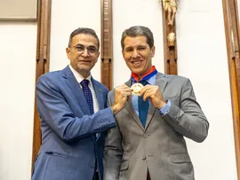ZÉ COCÁ RECEBE COMENDA 2 DE JULHO E MOSTRA A FORÇA DO LÍDER DO INTERIOR