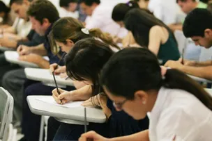 PREFEITURA DE FEIRA DE SANTANA CORRIGE CRITÉRIOS PARA CONVOCAÇÃO POR COTAS EM CONCURSO PÚBLICO