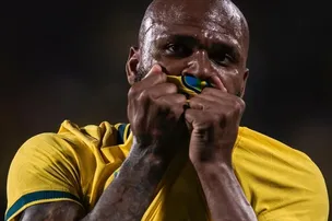 DE AJUDANTE DE PEDREIRO À SELEÇÃO: CONHEÇA IGOR THIAGO, JOGADOR QUE SUPEROU DEPRESSÃO E POBREZA
