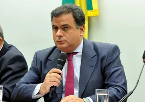 DEPUTADO DO PL DIZ QUE JERÔNIMO TEM VANTAGEM SOBRE ACM NETO NA DISPUTA ELEITORAL DE 2026; ENTENDA
