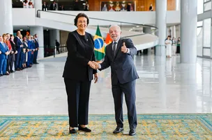 LULA E PRESIDENTE DO SURINAME FIRMAM 12 ACORDOS DE COOPERAÇÃO BILATERAL