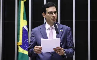 LEO PRATES DEVE FINALIZAR PARECER SOBRE FIM DA ESCALA 6×1 NESTA SEMANA