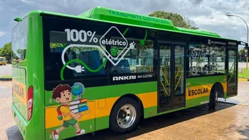 ÔNIBUS ESCOLAR 100% ELÉTRICO ESTREIA NA REDE PÚBLICA; VEJA DETALHES