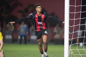 VITÓRIA CONTA COM CLÁUSULA PARA SEGURAR RENÊ APÓS INTERESSE DE CLUBES DO BRASIL E DA EUROPA
