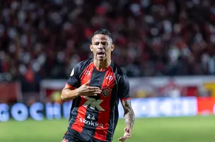 VITÓRIA BATE O FLAMENGO POR 2 A 0 E CONQUISTA CLASSIFICAÇÃO HISTÓRICA NA COPA DO BRASIL