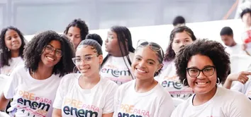 BAHIA REALIZA MOBILIZAÇÃO PARA AUXILIAR ESTUDANTES DA REDE ESTADUAL NAS INSCRIÇÕES DO ENEM 2026