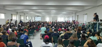 PROFESSORES DA REDE PRIVADA MANTÊM ESTADO DE GREVE E ADIAM DECISÃO SOBRE PARALISAÇÃO NA BAHIA