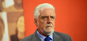 JAQUES WAGNER SE REÚNE COM LULA E DEIXA LIDERANÇA DO GOVERNO NO SENADO