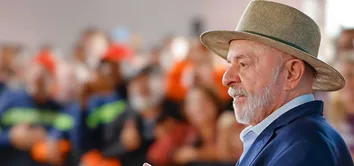 LULA DESEMBARCA NO PARAGUAI PARA CÚPULA DO MERCOSUL-JAPÃO