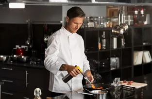 SETOR DE ALIMENTAÇÃO ADOTA COZINHAS COMPARTILHADAS PARA LANÇAR NOVAS MARCAS