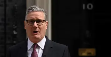 PRIMEIRO-MINISTRO DO REINO UNIDO, KEIR STARMER ANUNCIA QUE IRÁ RENUNCIAR