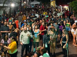 FORRÓ REÚNE LIDERANÇAS POLÍTICAS EM CAMAÇARI; VEJA DETALHES