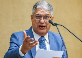 ROSEMBERG DESTACA QUEDA DA VIOLÊNCIA E AFIRMA QUE GOVERNO JERÔNIMO COMBATE O CRIME COM RESULTADOS CONCRETOS