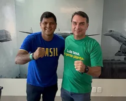 DEPUTADO ACOMPANHA VISITA DE FLÁVIO BOLSONARO NA BAHIA FARM SHOW